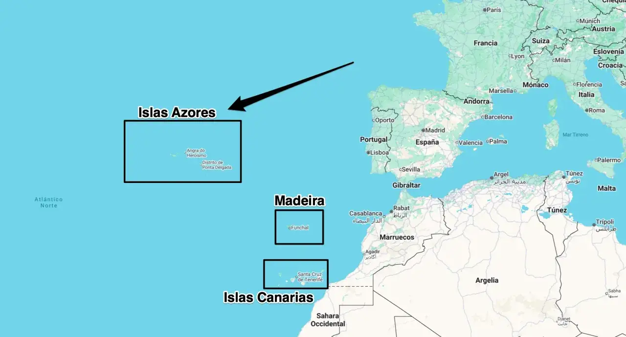 Azory leżą na Oceanie Atlantyckim, na zach&oacute;d od Portugalii. Mapa pokazuje ich położenie względem Europy i Afryki.